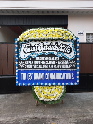 Papan Bunga Duka di Batulo